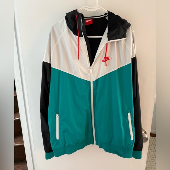 Nike Other - Nike Men's Teal, Black, and White Windbreaker